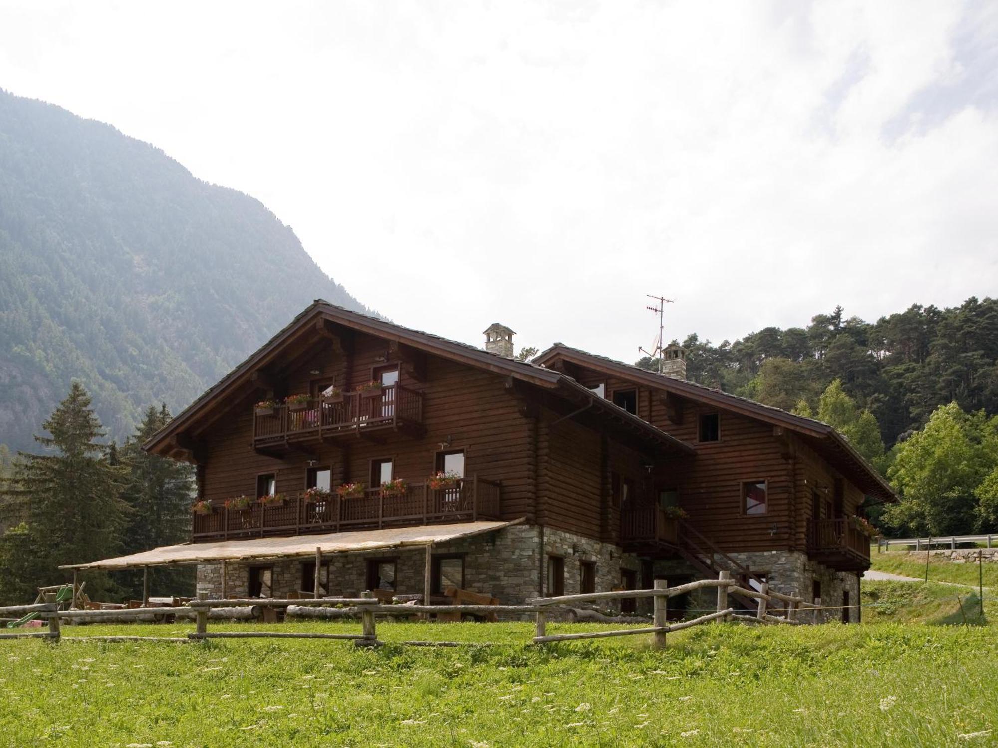 Agriturismo Les Hiboux Brusson Extérieur photo